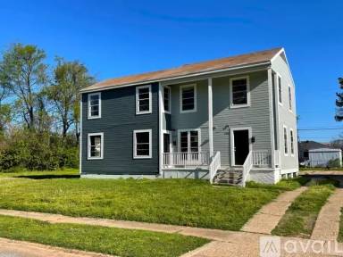 Main picture of 1201 - 1203 Estelle St