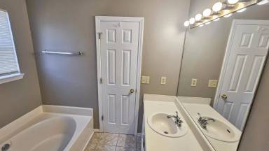 Main picture of 3539 Oak Leaf Ct