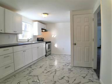Main picture of 9 Ripken Ln