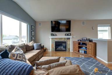 Main picture of 20778 Mountainside Dr