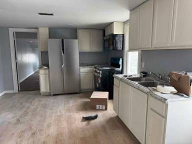 Main picture of 112 W Louisiana St