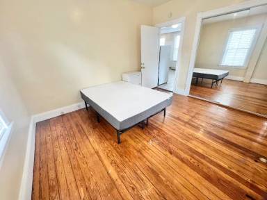 Main picture of 85 Vinton St