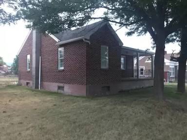 Main picture of 50 N Center St