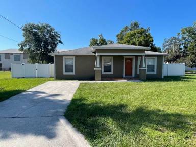 Main picture of 644 W 6th St