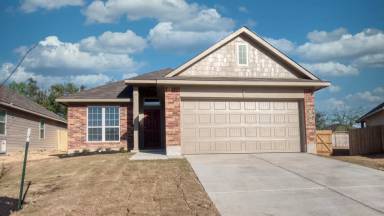 Main picture of 533 Fallbrook Dr