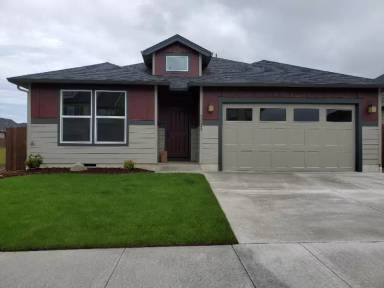 Main picture of 10517 NE 104th St