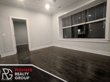 Main picture of 1946 W Nelson St