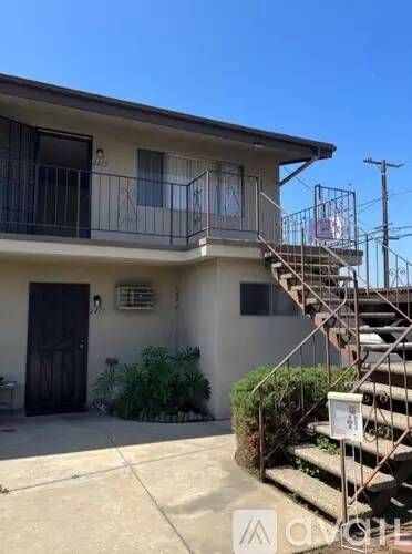 Main picture of 2401 Pattiglen Ave