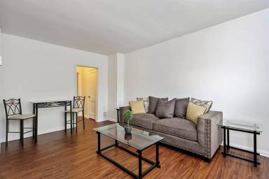 Main picture of 2104 Willow Spring Rd