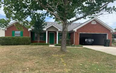 Main picture of 103 Deerwood Dr