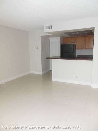 Main picture of 700 Executive Center Dr