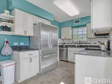 Main picture of 300 Grand Royale Cir