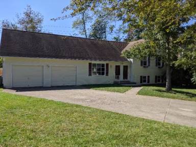 Main picture of 481 Woodview Dr