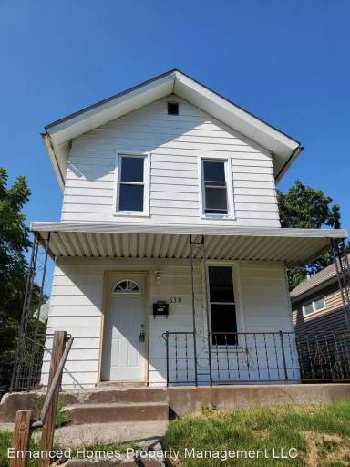 Main picture of 630 E 12th St