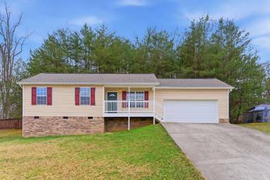 Main picture of 2806 Wendi Ann Dr