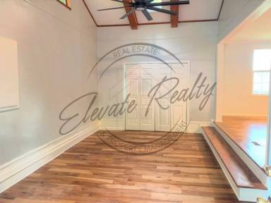 Main picture of 8132 Bonnafair Dr