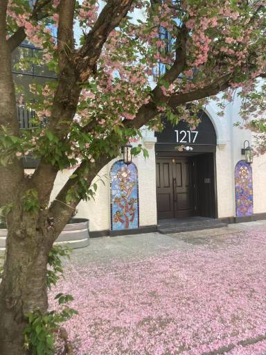 Main picture of 1217 N Hancock St