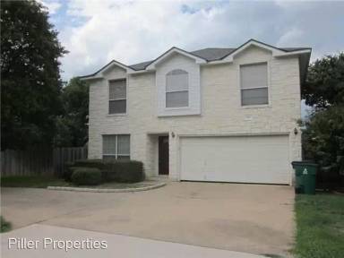 Main picture of 801 W Park St
