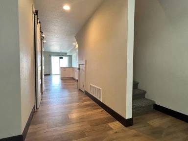 Main picture of 823 Lake Francis Dr