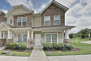 Main picture of 100 Cobblestone Place Dr
