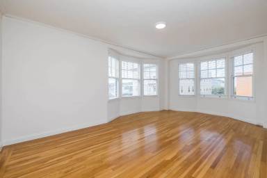 Main picture of 950 FRANKLIN Apartments