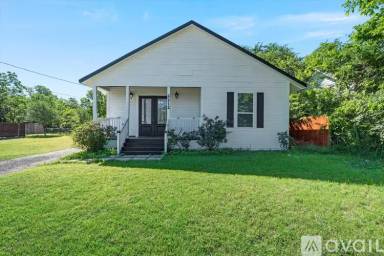 Main picture of 2212 Clay Ave