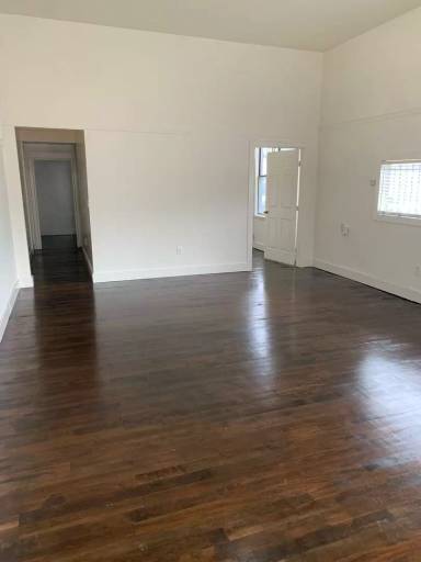 Main picture of 3845 Market St