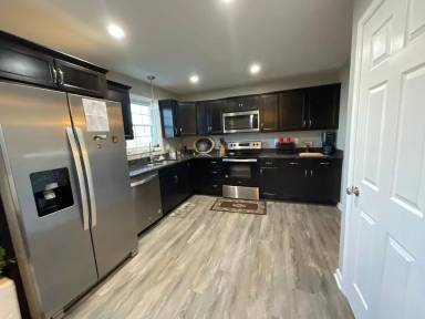 Main picture of 314 Wayland Rd