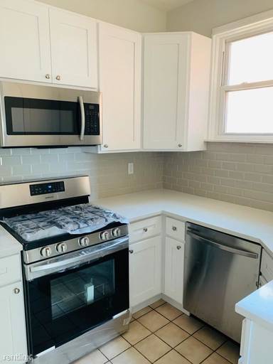 Main picture of 472 Avenue Y
