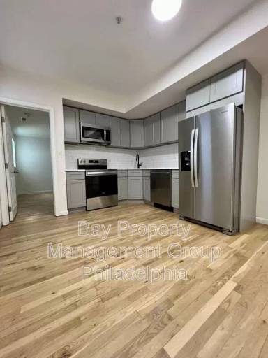 Main picture of 2131 W Master St