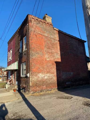 Main picture of 102 Mound St