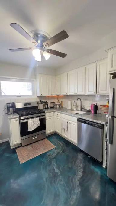 Main picture of 7238 Beech Ave