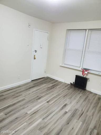 Main picture of 7112 Fresh Pond Rd