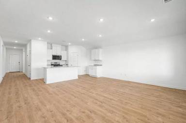 Main picture of 3101 Laredo Ln