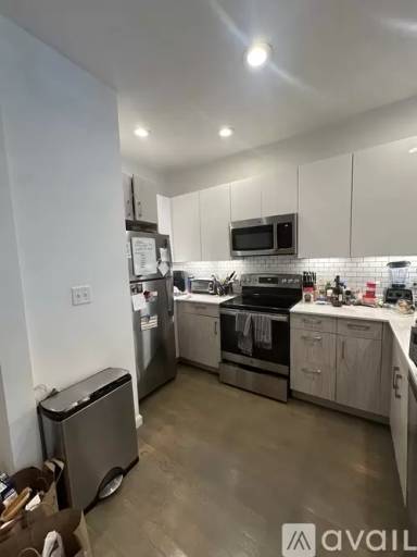 Main picture of 1404 Beacon St
