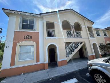 Main picture of 2731 SE 17th Ave