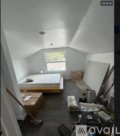 Main picture of 682 13th Ave NW