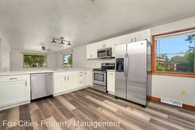 Main picture of 2300 S Greenview St