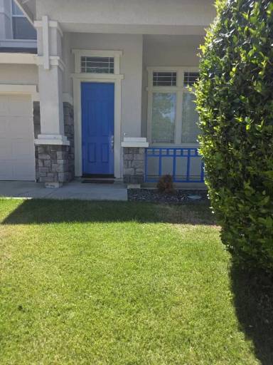 Main picture of 249 Oxburough Dr