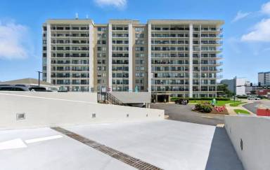 Main picture of Pacific South Condo