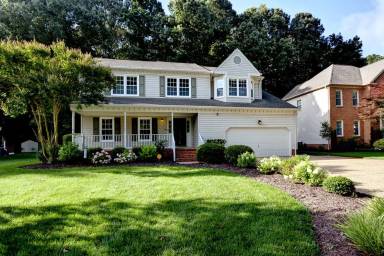 Main picture of 202 Coach Hovis Dr