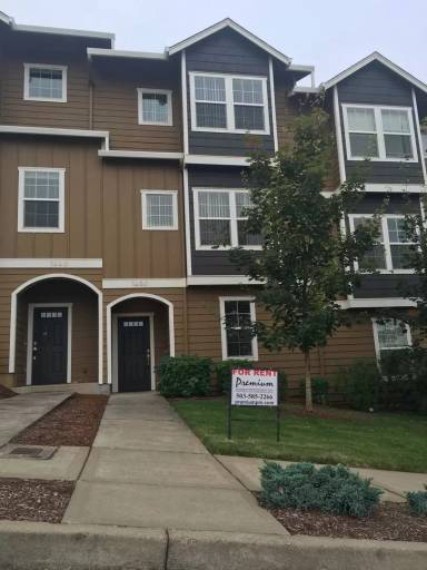 Main picture of 1946 Hawksview Ave SE