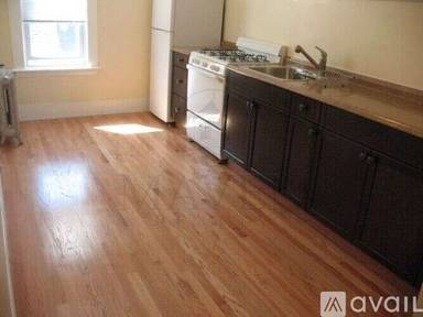 Main picture of 127 Summer St