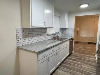 Main picture of 43 Villa St