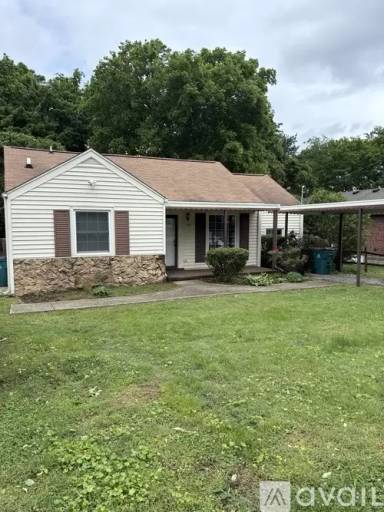Main picture of 905 Malquin Dr