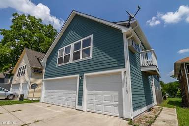 Main picture of Must See Studio Apartment with Garage