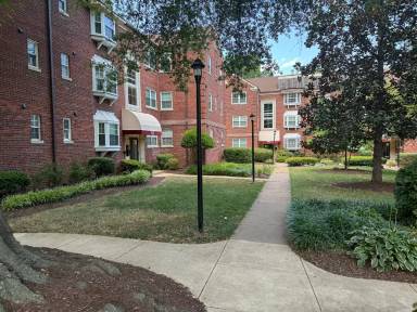 Main picture of 2107 N Scott St