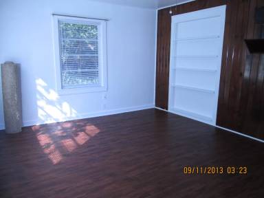 Main picture of 135 NW B Ave