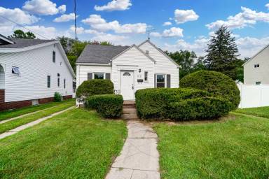 Main picture of 919 Brookley Blvd