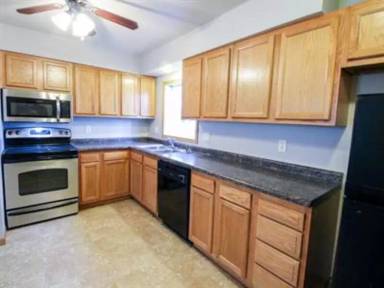 Main picture of 850 33rd Ave